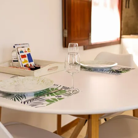 Hagah Alojamentos Oliveira Apartmán