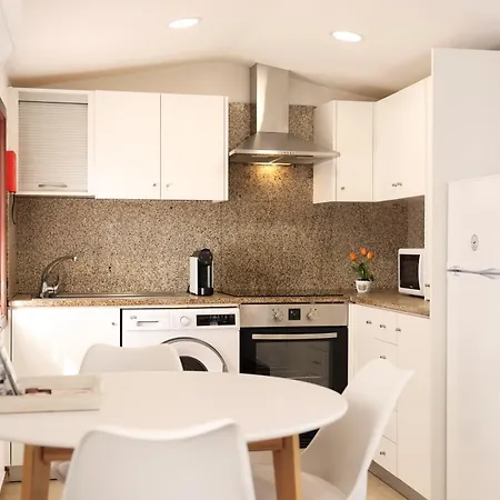 Hagah Alojamentos Oliveira Apartmán